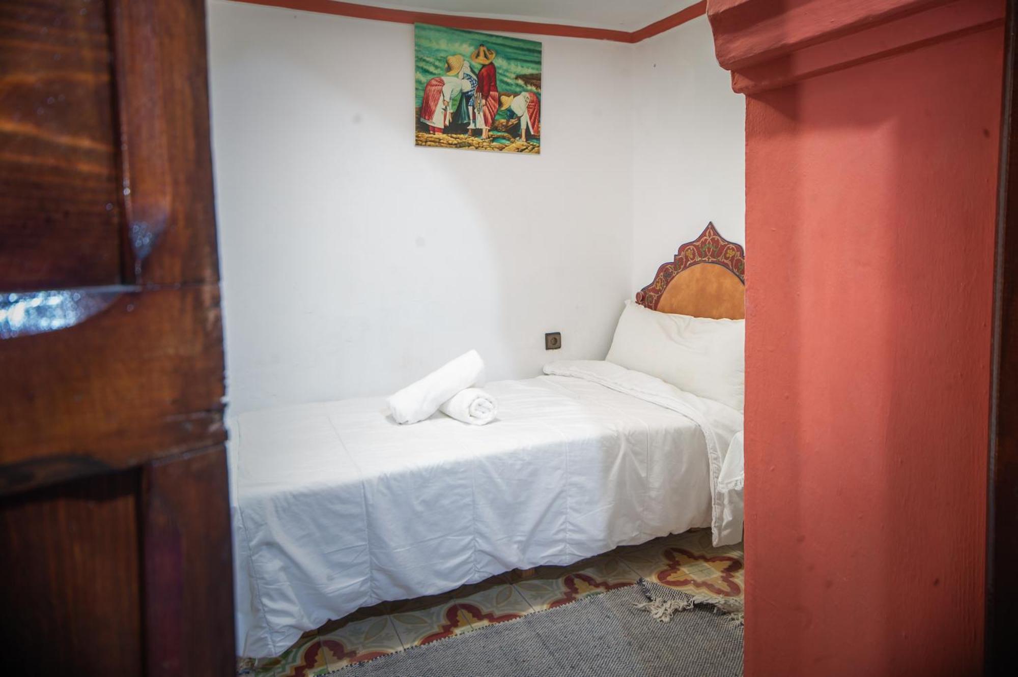 Dar Chourafa Riad Chefchaouen Esterno foto