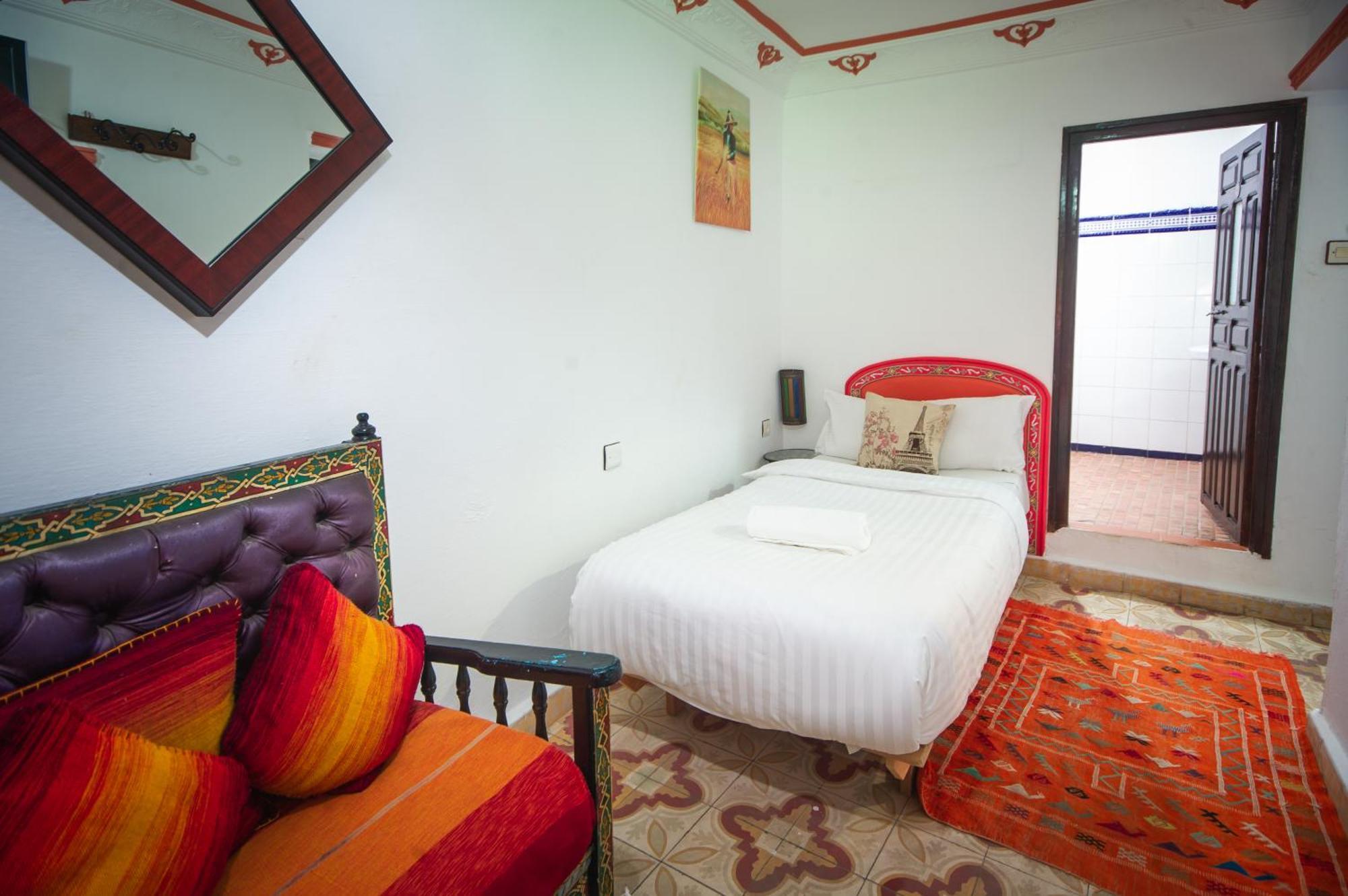 Dar Chourafa Riad Chefchaouen Esterno foto